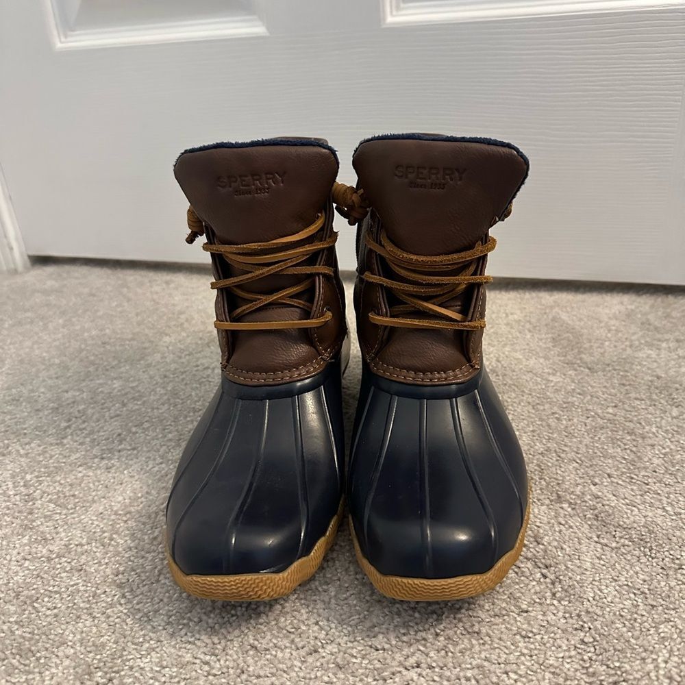EUC Sperry girl Saltwater duck boot navy size US 4 waterproof